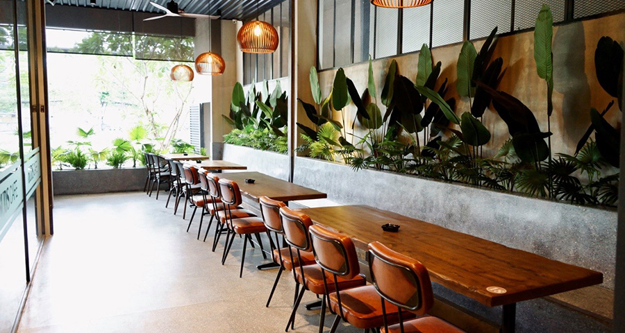 Bud's Café