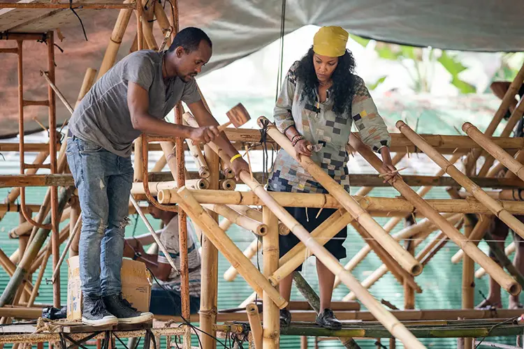 Ứng dụng vật liệu tre trong xây dựng tại BamBoo U, Bali, Indonesia.
